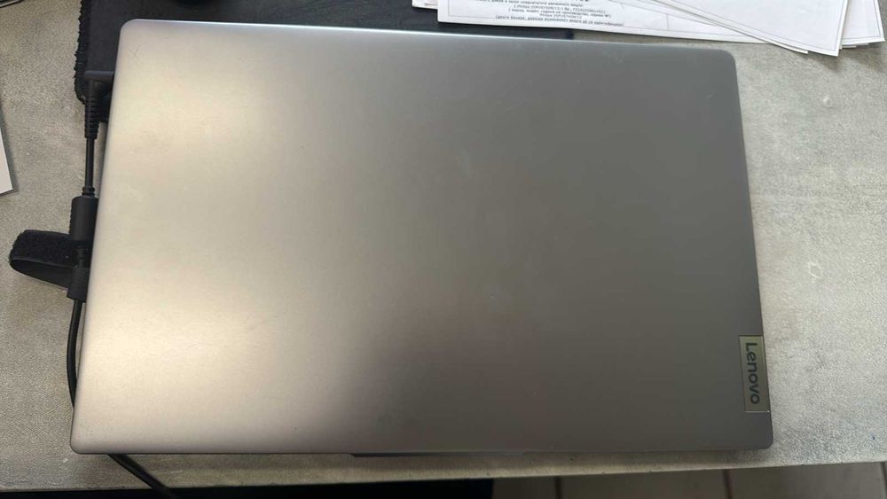 Лаптоп Lenovo IdeaPad Slim 3 15IAH8