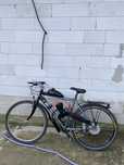 Bicicletă cu motor 100cc 2t
