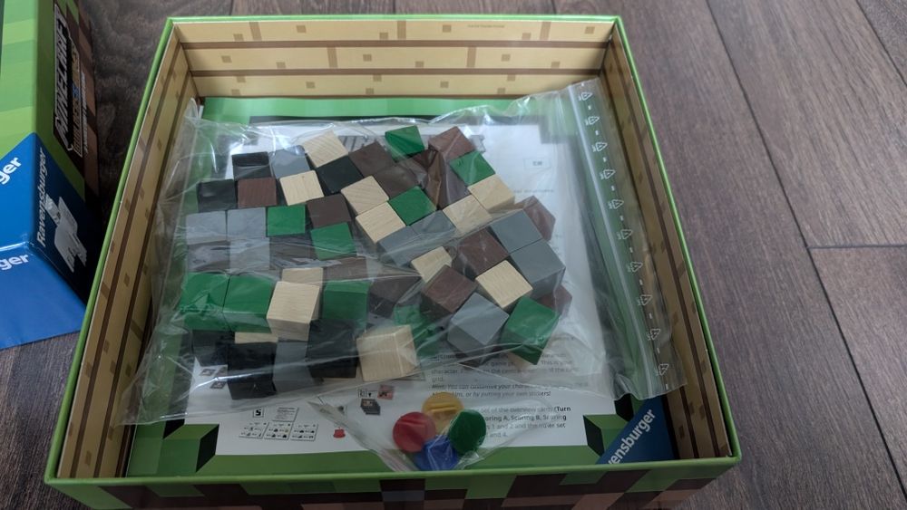 Настолна игра Minecraft: Builders & Biomes