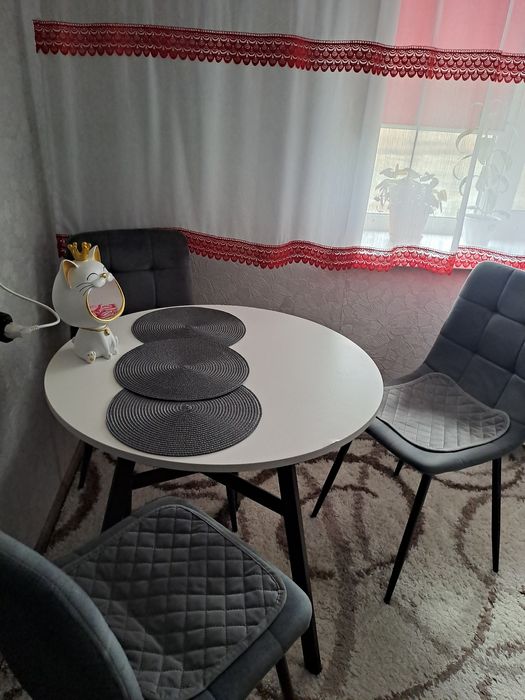 Продам стулья для кухни