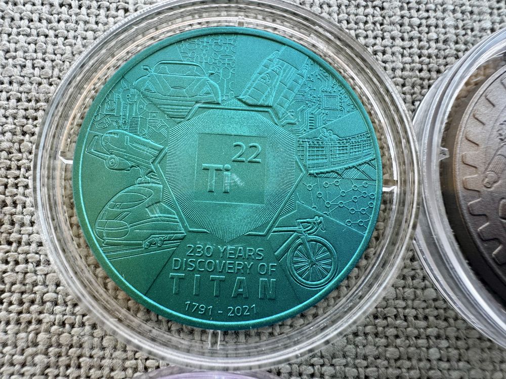 1 Dolar Монети - 999 титан