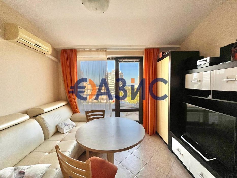 Продава се Двустаен апартамент в к.к. Слънчев бряг - 49 кв.м за 1409 €/кв.м - Снимка #1