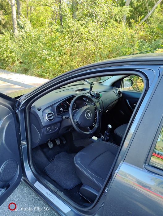 Vând Dacia Sandero