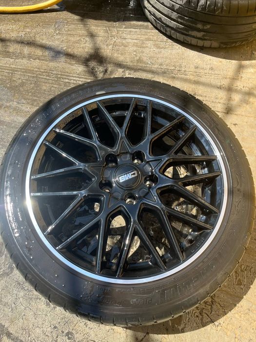 Джанти 17ки CMS C25 DIRIBLGLS
7.5JX18" 5X112 ET37 CB66.5 Gloss black