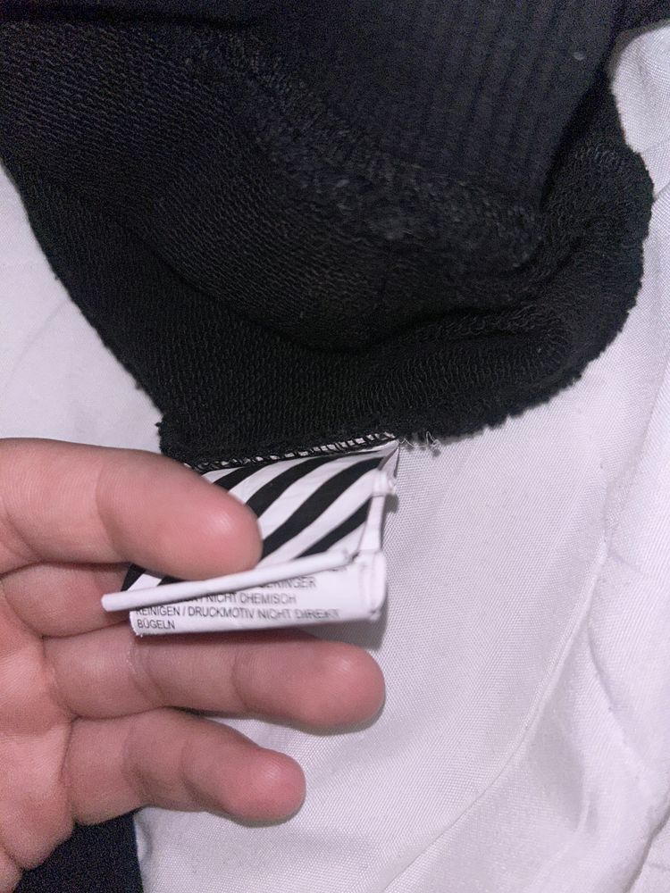 Off white hanorac