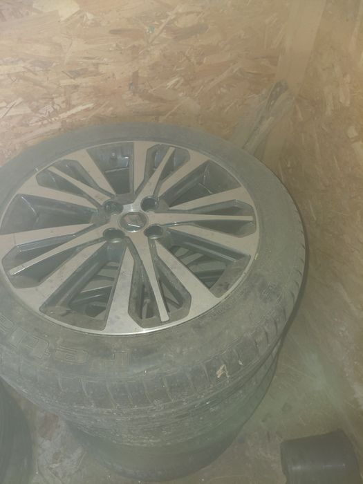 Vând 4 jante originale de renault captur, renault kadjar, megan IV,