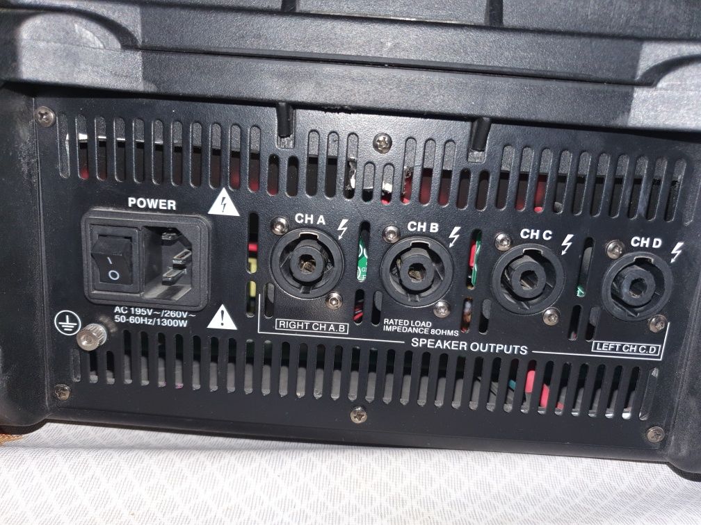 Dynacord 2000W Усилитель активный пульт