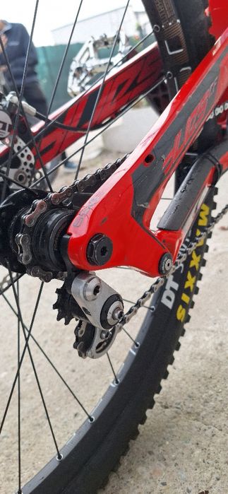 Vând Yt tues slopestyle sau schimb cu enduro