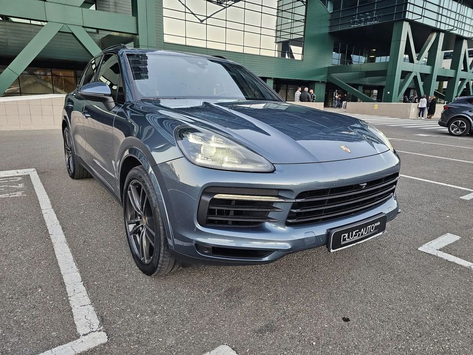 Porsche Cayenne Porsche Cayenne S , stare foarte buna .