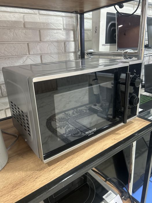 Микроволновая печь hotpoint