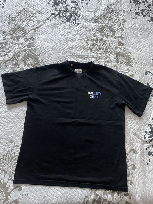 Vând tricou Gallery Dept