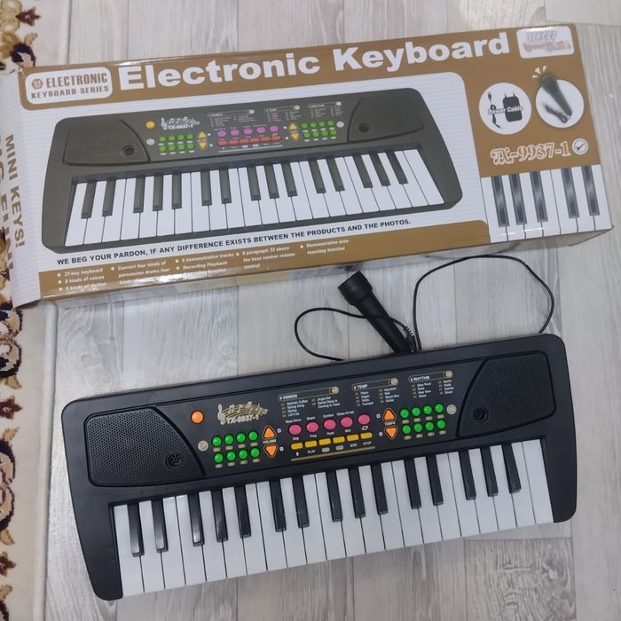 Обучающий детский инструмент синтезатор