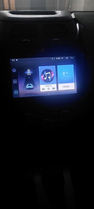 Tesla monitor sotiladi