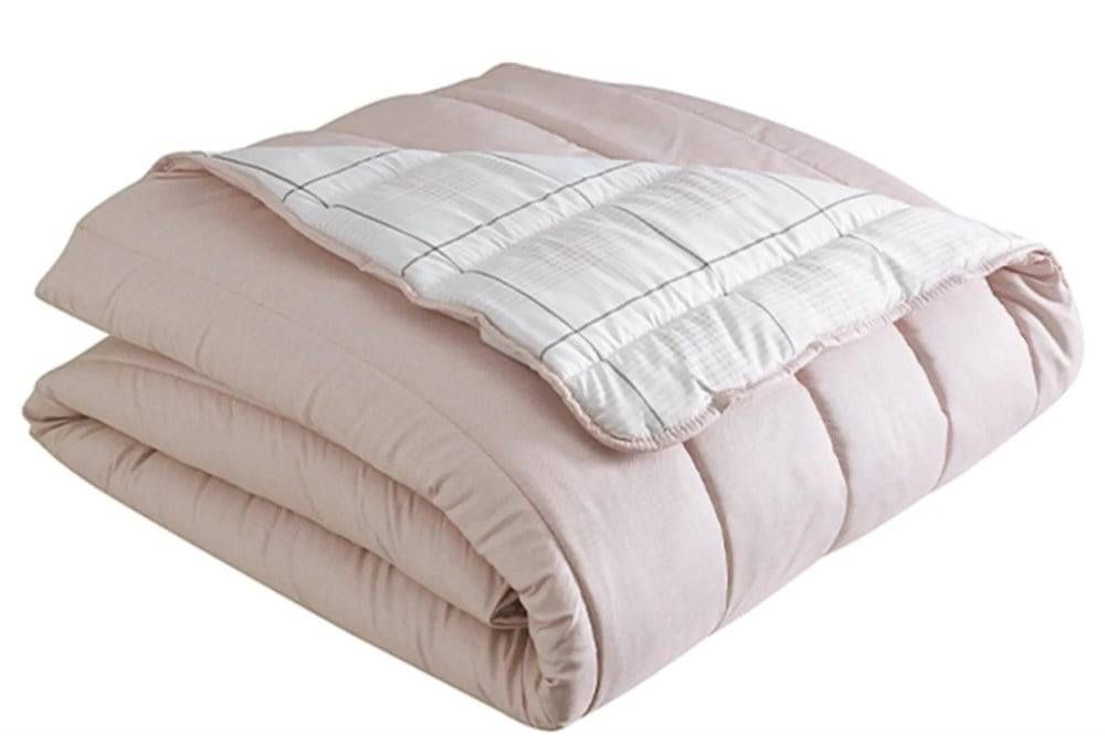 Одеяло с простыней и наволочкой