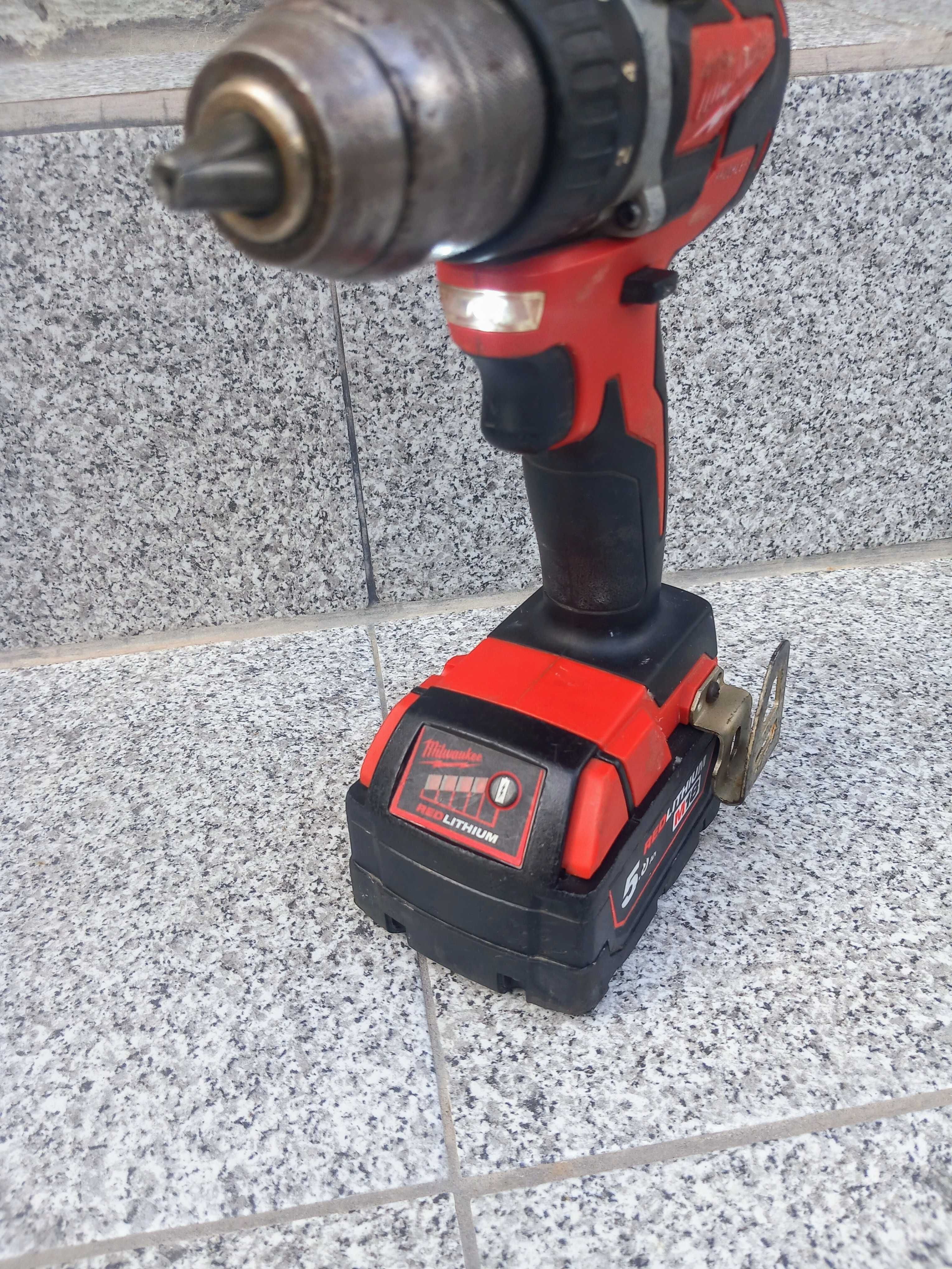 Milwaukee M18 CBLDD Винтоверт