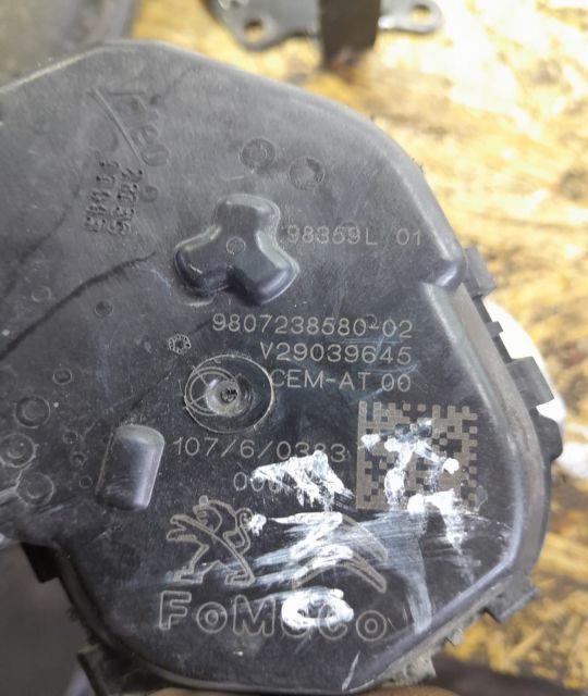 Clapeta acceleratie 9807238580-02 1.5 1.6 hdi tdci Peugeot 208 1 seria