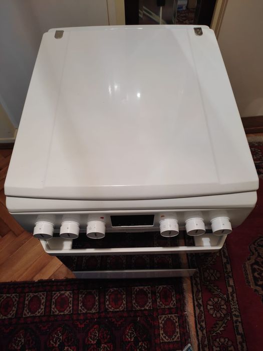 Aragaz mixt Hansa în stare foarte bună.