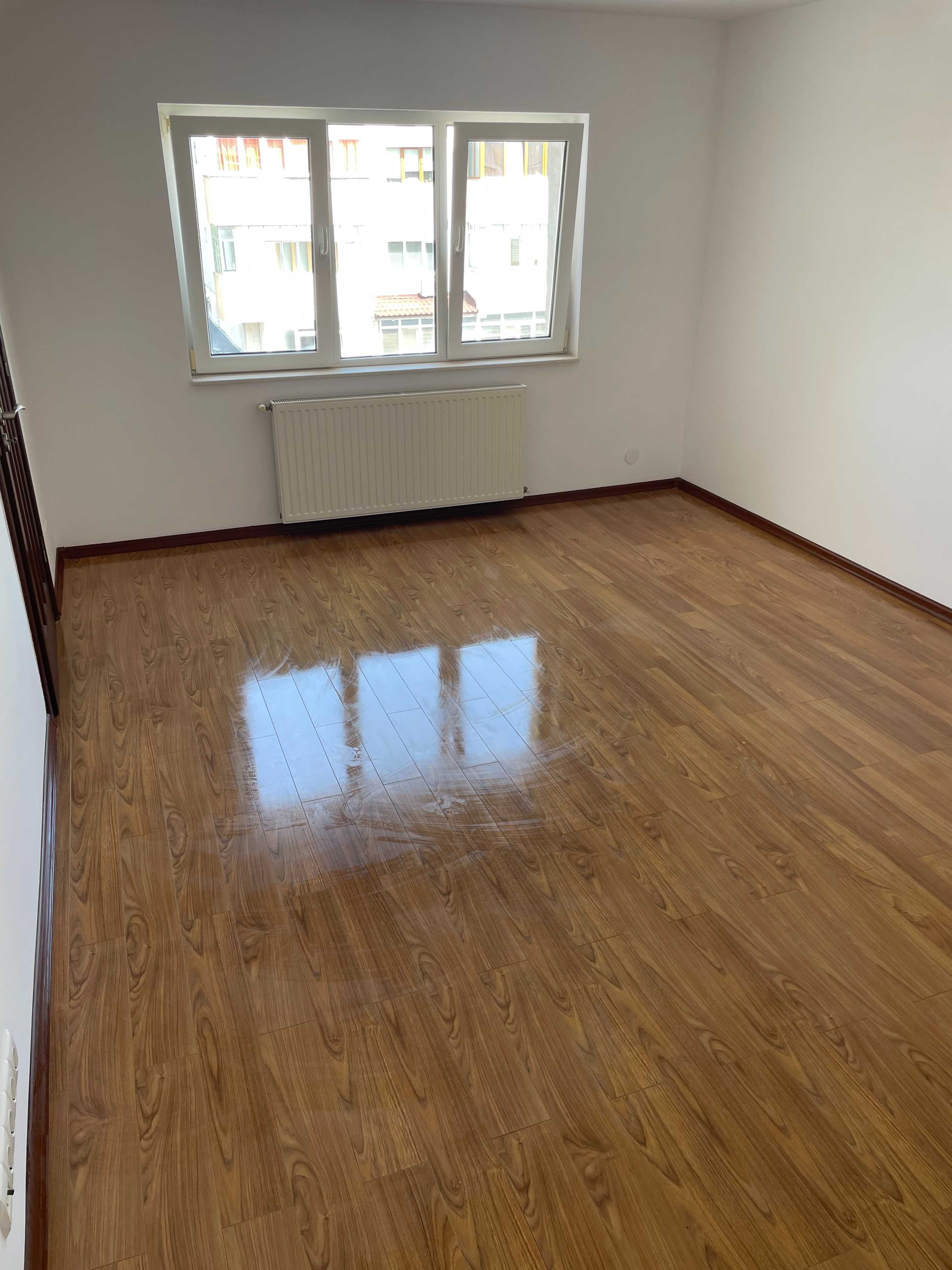 VAND Ap 2 CAM CF1 A Com Renovat de Lux Vizavi Profi Piata Mihai Bravu