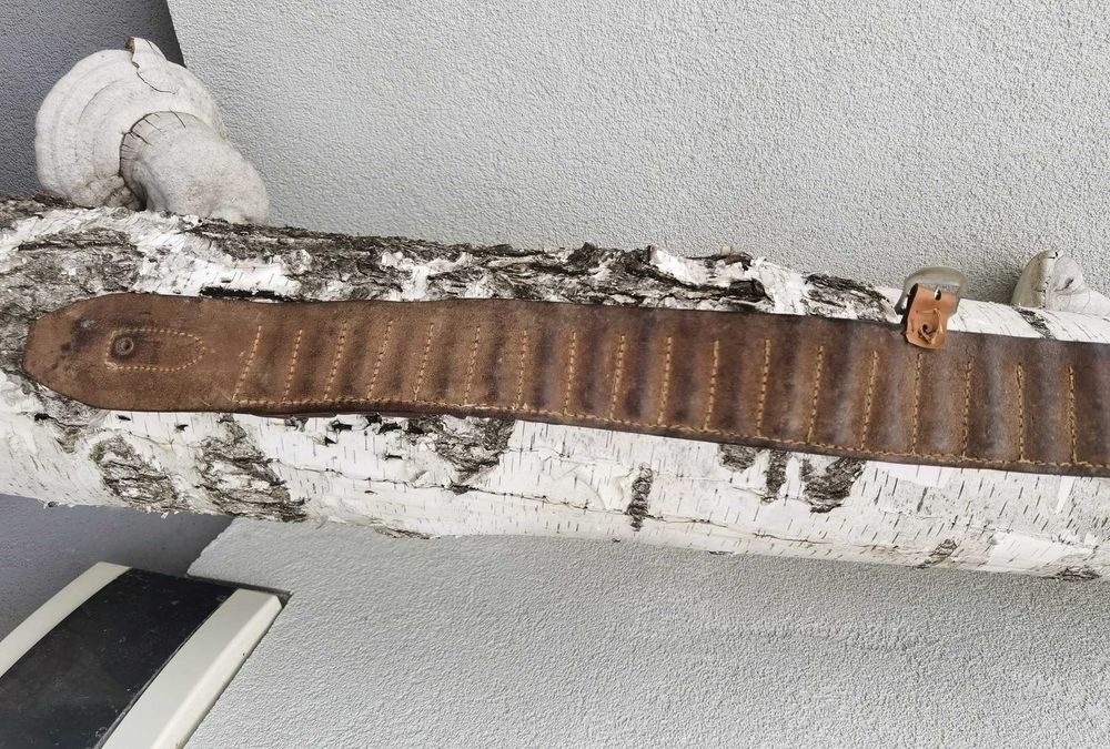 Cartusiera-centura de vanatoare anii 70