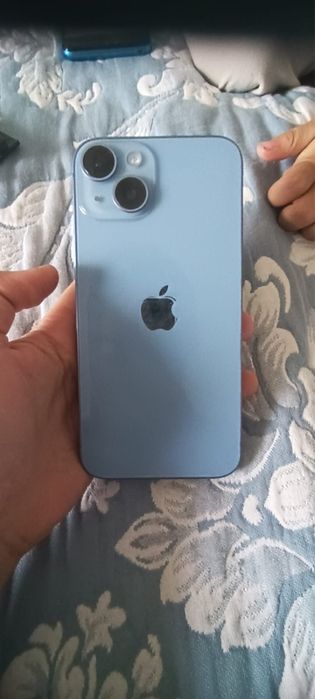 Айфон 14 отличный