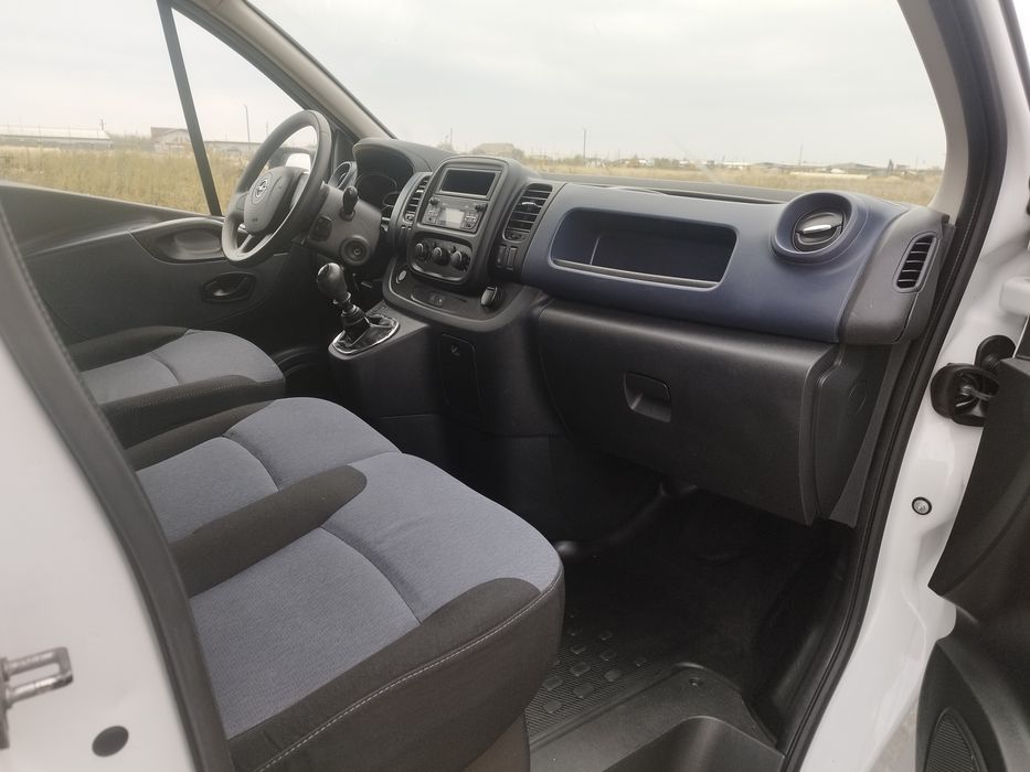Opel VIVARO an 2015, motor 1,6 diesel, 120 cp, euro 5