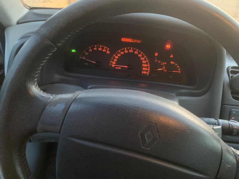 Renault laguna 1
