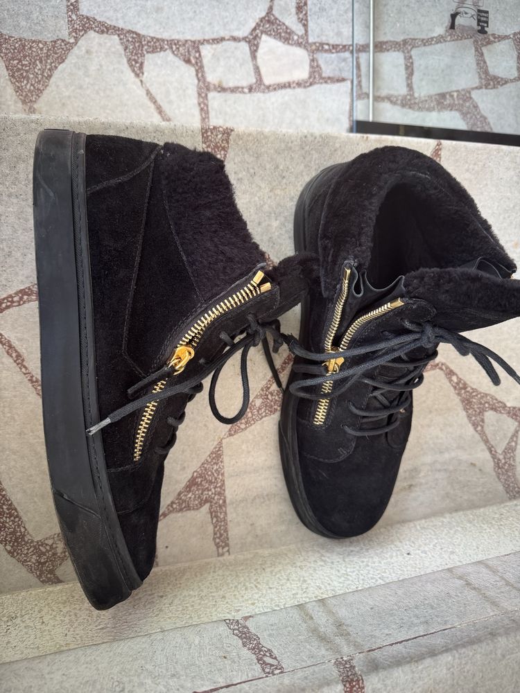 Guiseppe Zanotti kris