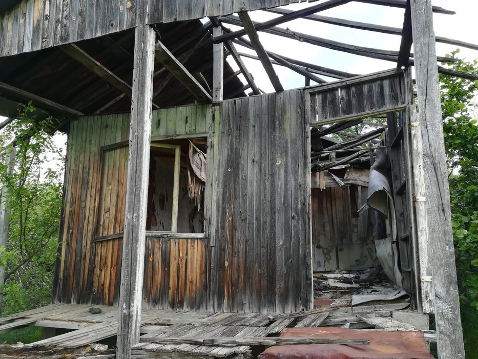 Парцел на първа линия до язовира в с. Логодаж, област Благоевград