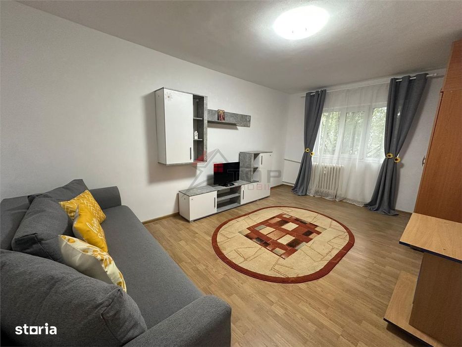 Inchiriere Apartament cu 1 camera Nicolina 1