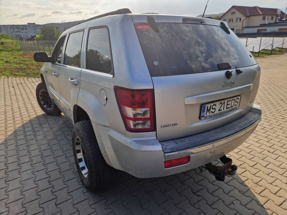 Jeep Grand Cherokee WK - autoutilitara N1 (4 locuri)