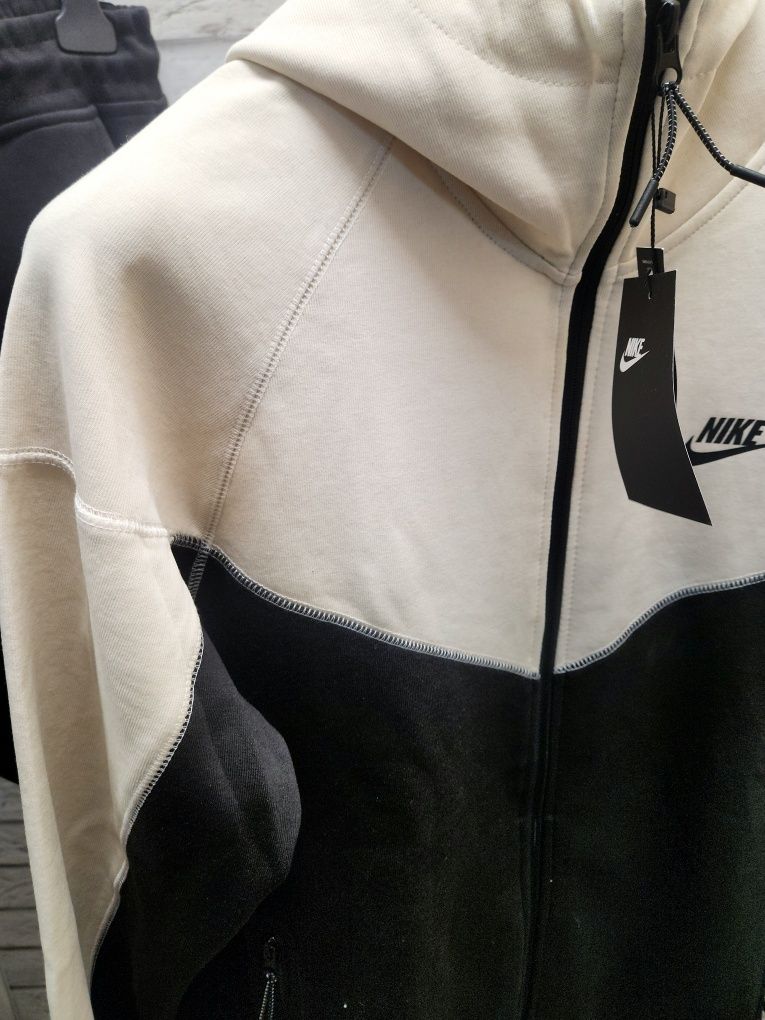 Nike Tech Fleece екип
