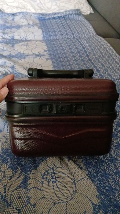 Продам сумку чемодан