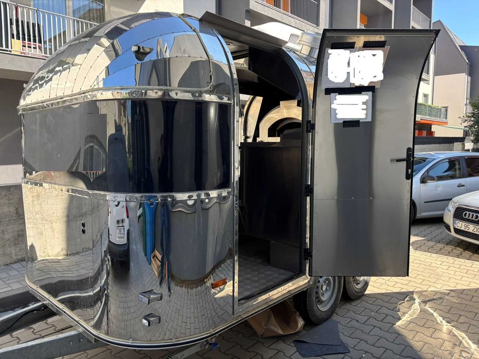FOODTRUCK Remorca completa cu toate echipamentele