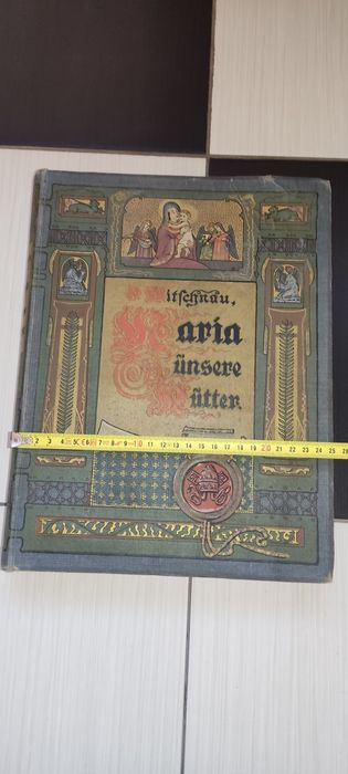 Carte religioasă latina