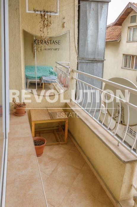 Дава се под наем Тристаен апартамент в Варна, Център - 118 кв.м за 690 € - Снимка #6