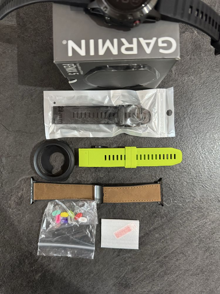Garmin  Fenix  5