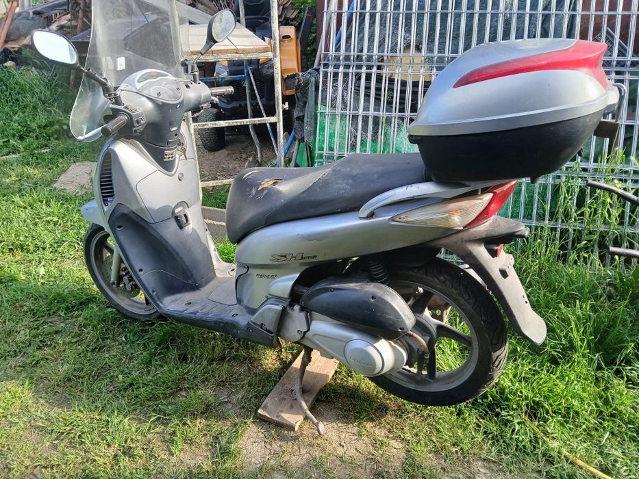 Honda de 150 dețin acte pentru inscriere