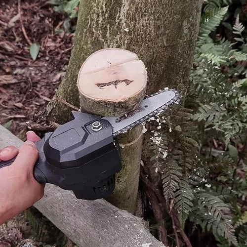 Доставка есть Мини-пила аккумуляторная цепная Mini Electric Chainsaw