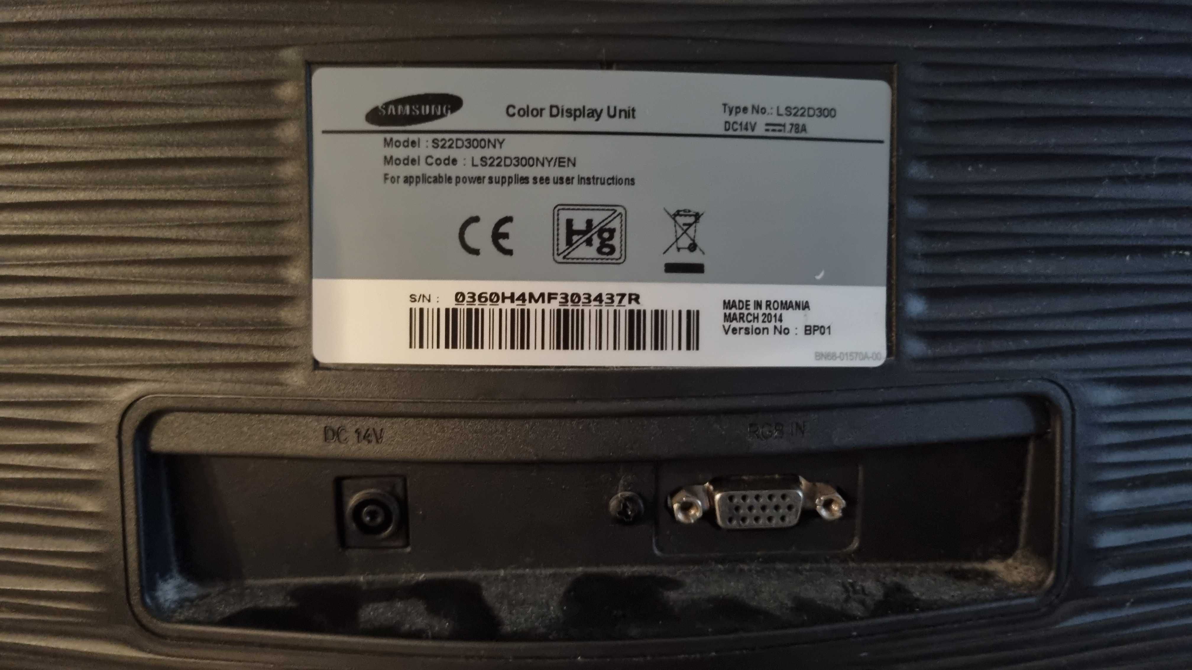 SAMSUNG  монитор S22D33