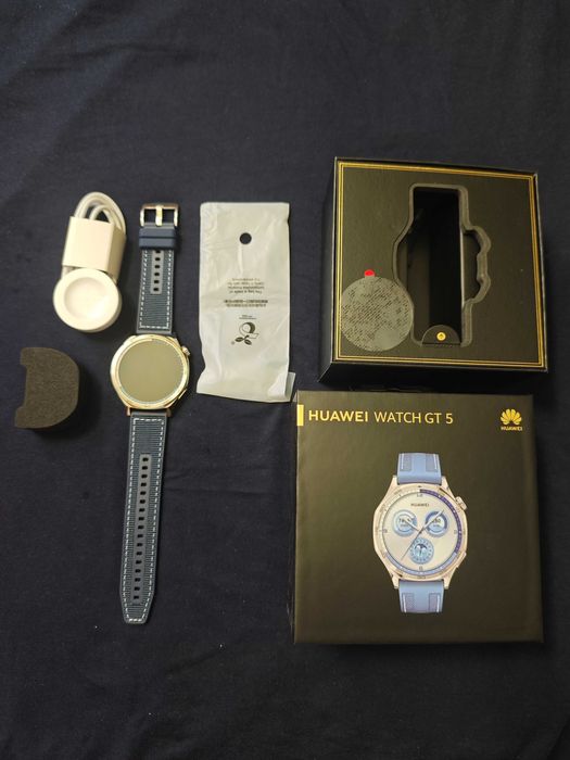 Huawei Watch GT 5, 46mm, от Германия,  синя каишка