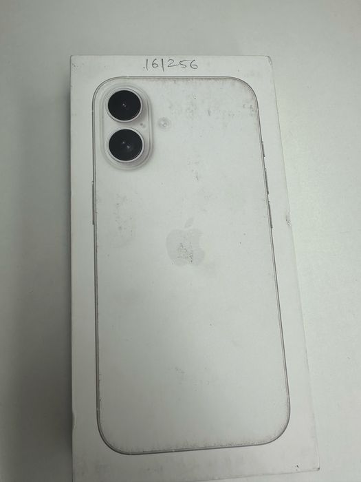 айфон 16  256 память