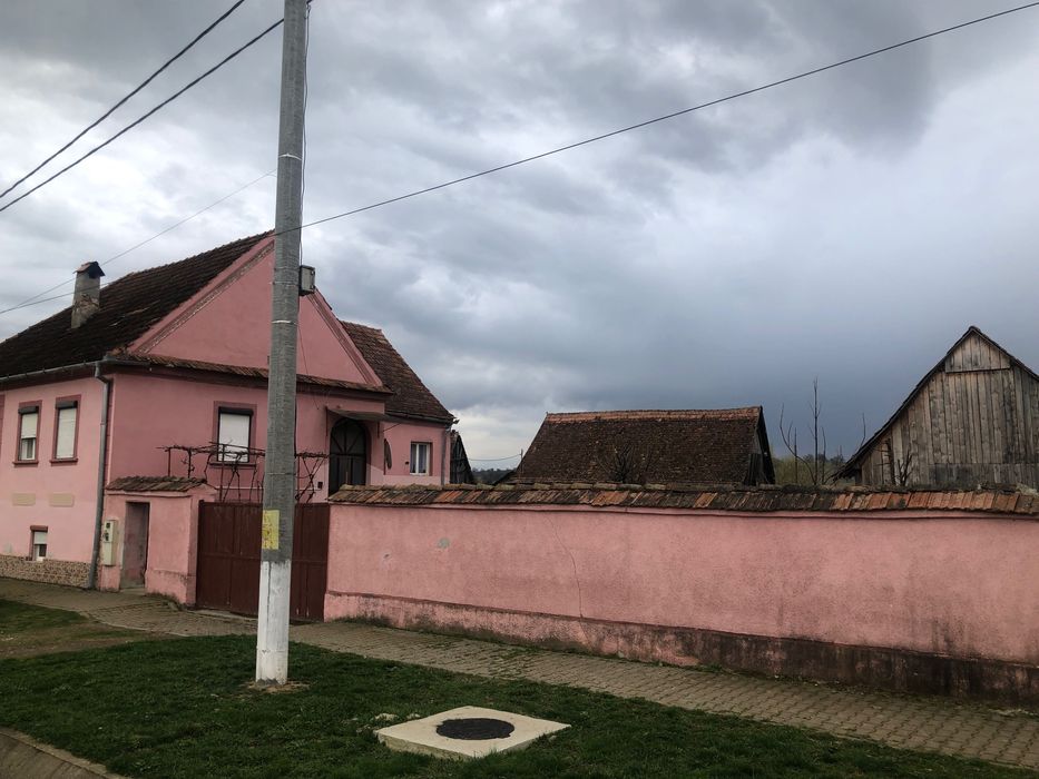 Casa de vânzare la tara