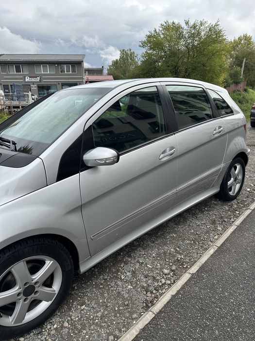Mercedes benz b180 automatic