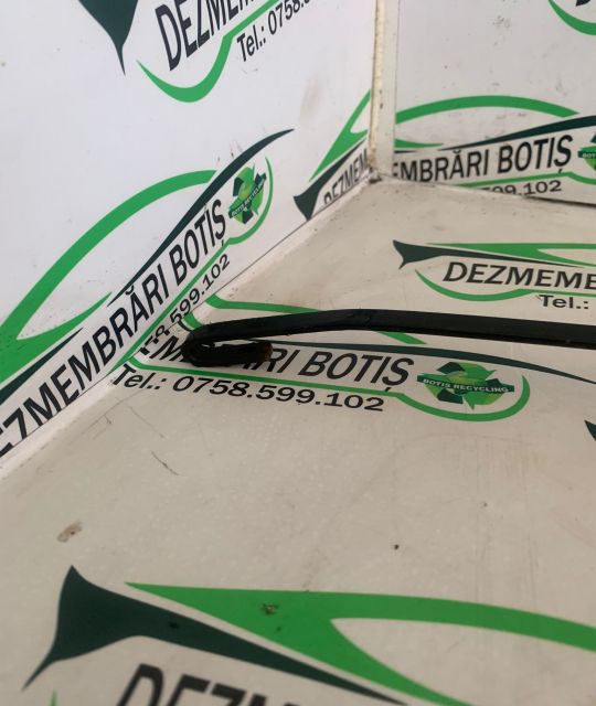 Brat stergator stanga Dacia Logan prima generatie