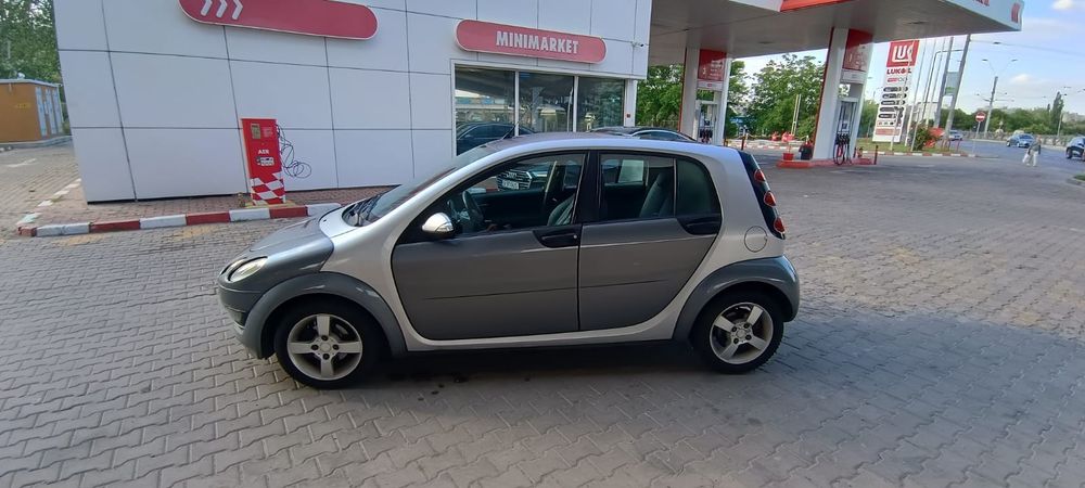 Vand Smart  ForFour Benzina 1.3