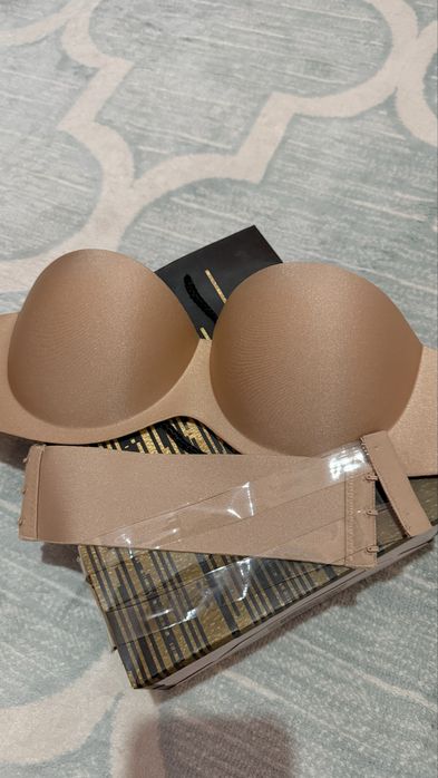 Продам бюст новый бесшовный