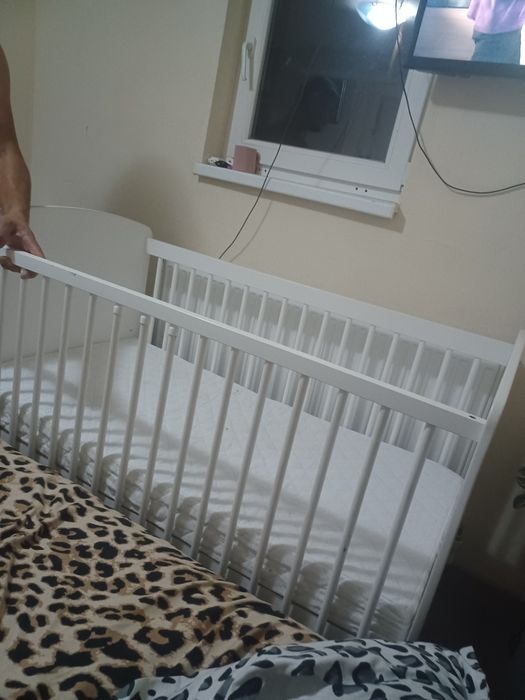 Vând patut nou nefolosit