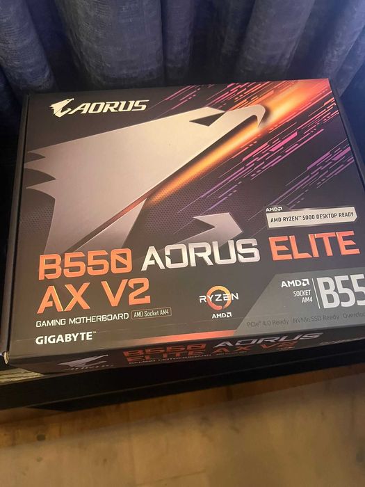 Vand PC  componente impreuna sau separat