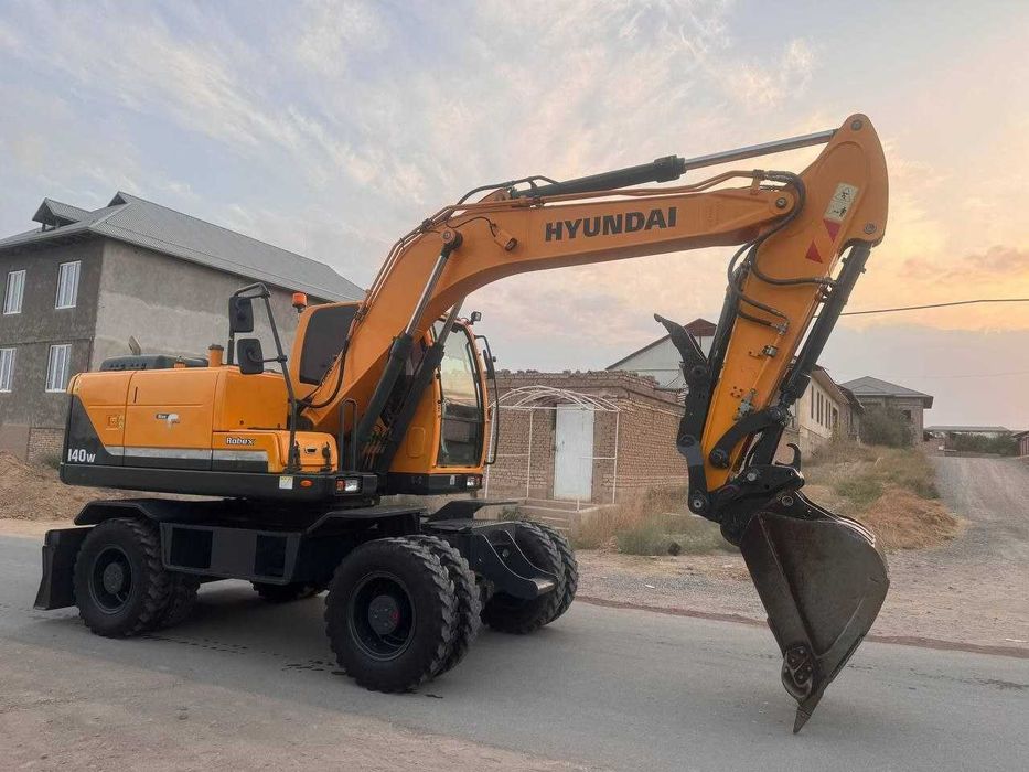 Hyundai 140 Yili 2015