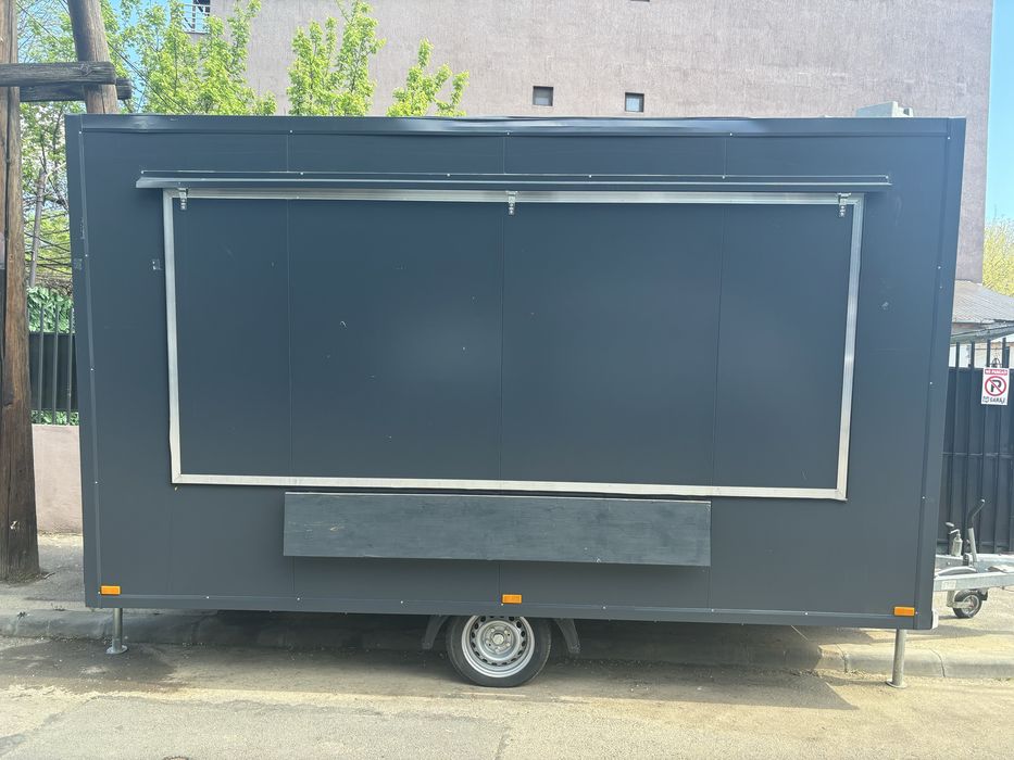 Inchiriez Rulota Comericiala(Foodtruck)